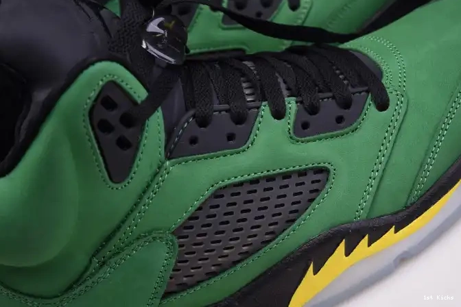 1st Kicks 5 Air Ducks CK6631-307 Oregon Jordan SE 0615